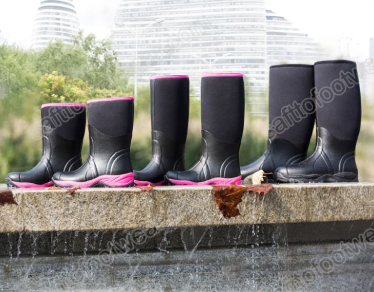 Comfortable And Stylish Lifestyle Rubber Boots